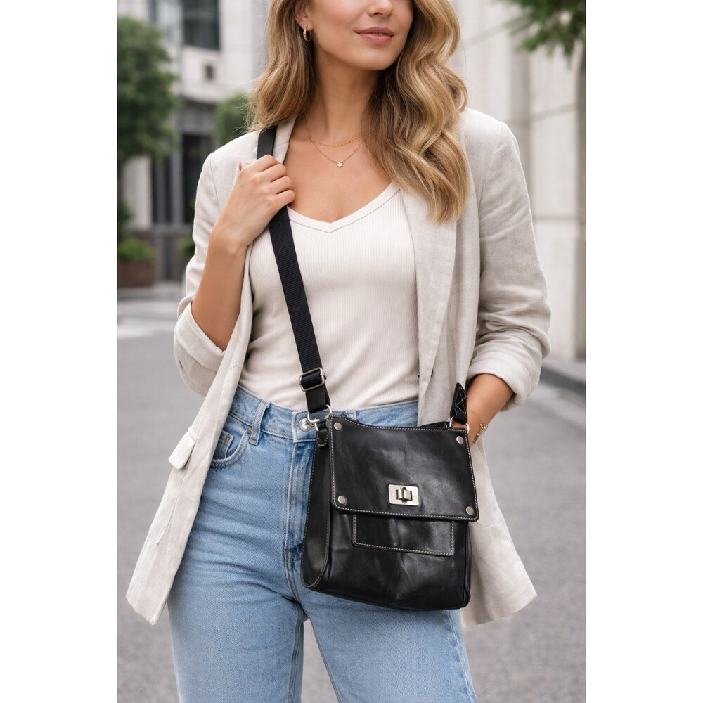 Vtg Black Leather Turn Lock Crossbody Bag Small Flap Minimalist Adjustable Strap